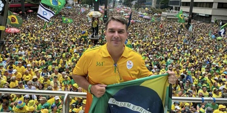 flavio-bolsonaro.jpeg